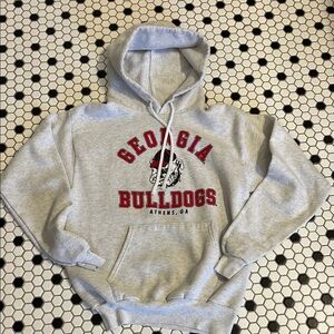 Hanes “ Georgia Bulldogs” size small-medium for boys or girls sweatshirt hoodie